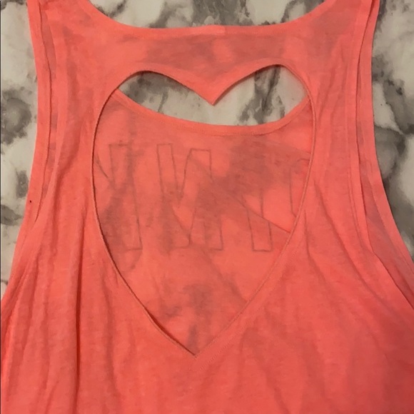 Pink heart cut out tank - Picture 4 of 4